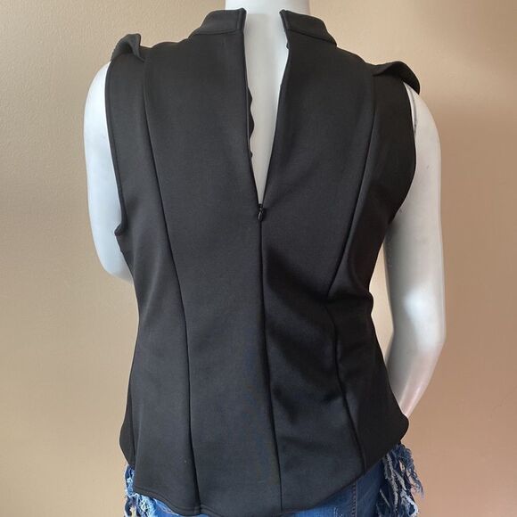 Fashion To Figure Black Ruffled Top - Size 1 - Plus Size - Picture 8 of 12